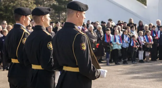 Постоянное место упокоения нашёл ещё один солдат, оборонявший Севастополь - командир легендарного 18-го батальона морской пехоты капитан Черноусов Постоянное место упокоения нашёл ещё один солдат, оборонявший Севастополь - командир легендарного 18-го батальона морской пехоты капитан Черноусов