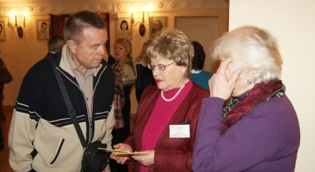 Акция «Подари ветерану праздник» собрала около 200 билетов. Благодаря горожанам ветераны посмотрели спектакль «Небесный тихоход» бесплатно Акция «Подари ветерану праздник» собрала около 200 билетов. Благодаря горожанам ветераны посмотрели спектакль «Небесный тихоход» бесплатно