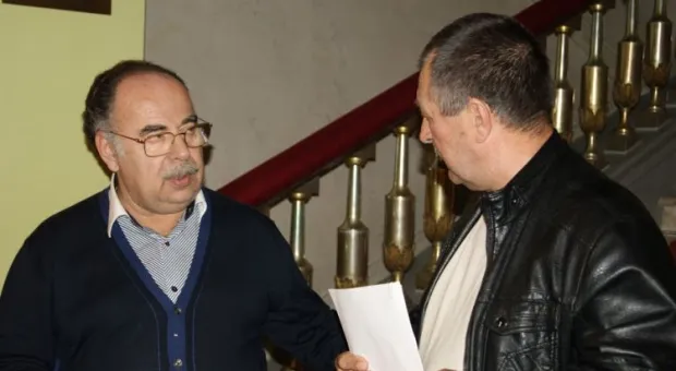 Акция «Подари ветерану праздник» собрала около 200 билетов. Благодаря горожанам ветераны посмотрели спектакль «Небесный тихоход» бесплатно Акция «Подари ветерану праздник» собрала около 200 билетов. Благодаря горожанам ветераны посмотрели спектакль «Небесный тихоход» бесплатно