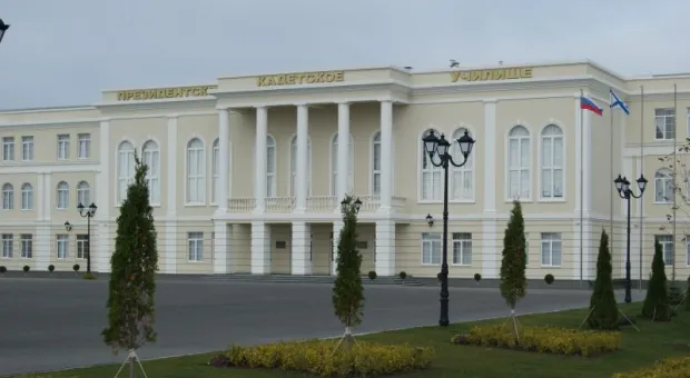 10 тысяч кадров и пудра для пластилиновых человечков. В гостях у воспитанников Севастопольского президентского кадетского училища побывали мультипликаторы из Москвы 10 тысяч кадров и пудра для пластилиновых человечков. В гостях у воспитанников Севастопольского президентского кадетского училища побывали мультипликаторы из Москвы