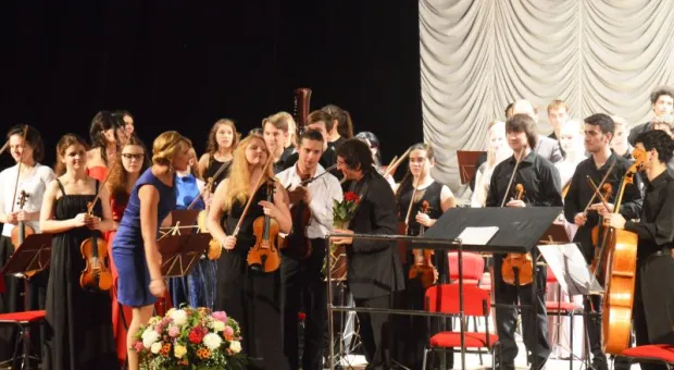 Концерт Юрия Башмета и Всероссийского юношеского симфонического оркестра прошел в Севастополе Концерт Юрия Башмета и Всероссийского юношеского симфонического оркестра прошел в Севастополе