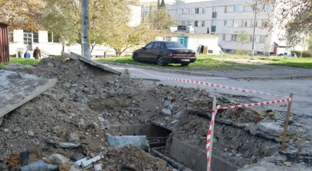 В доме №5 по ул. Б. Михайлова уже месяц не работает лифт. Коммунальные службы убеждают, что вопрос на контроле В доме №5 по ул. Б. Михайлова уже месяц не работает лифт. Коммунальные службы убеждают, что вопрос на контроле