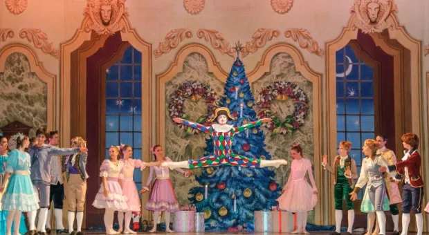 В Севастополе своего "Щелкунчика" представил Санкт-Петербургский государственный академический театр балета В Севастополе своего "Щелкунчика" представил Санкт-Петербургский государственный академический театр балета