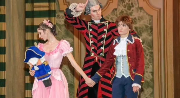 В Севастополе своего "Щелкунчика" представил Санкт-Петербургский государственный академический театр балета В Севастополе своего "Щелкунчика" представил Санкт-Петербургский государственный академический театр балета