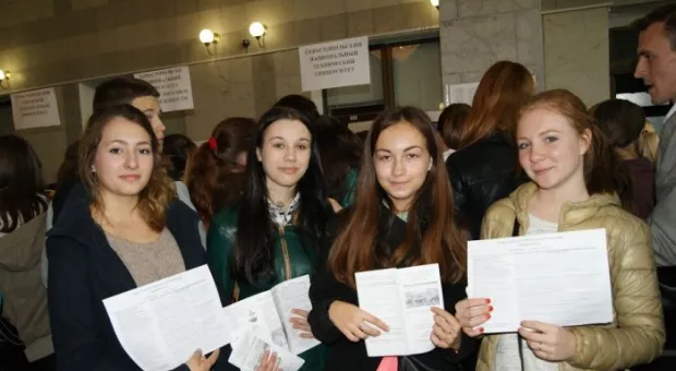 Школьник и профессия. В Севастополе состоялась Ярмарка учебных заведений и услуг службы занятости Школьник и профессия. В Севастополе состоялась Ярмарка учебных заведений и услуг службы занятости