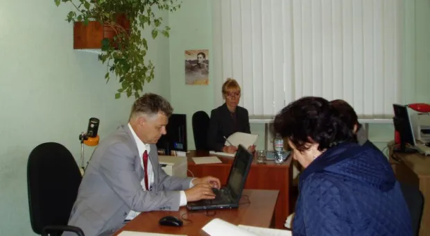 Депутаты Законодательного Собрания утвердили график приема избирателей Депутаты Законодательного Собрания утвердили график приема избирателей