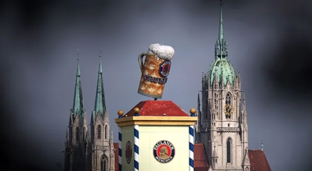 В Мюнхене открылся 175-й фестиваль пива «Октоберфест» ( ФОТО )