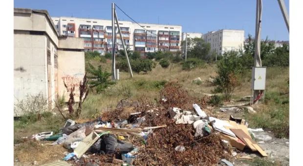 Горожане просят Москву спасти Севастополь от мусорного коллапса