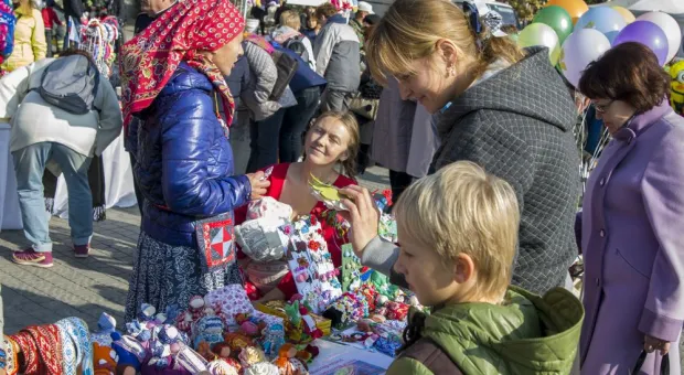 Ремесленники Крыма и Севастополя представили свои товары на ярмарке в центре города