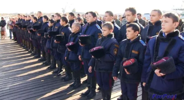 В Севастополе прошли траурные мероприятия в память Русского исхода