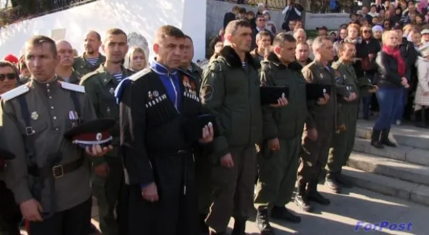 В Севастополе прошли траурные мероприятия в память Русского исхода
