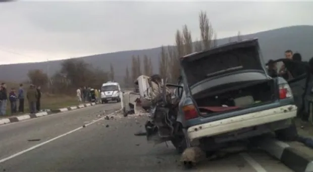 В Севастополе в результате ДТП погибли 6 человек. (ФОТО)