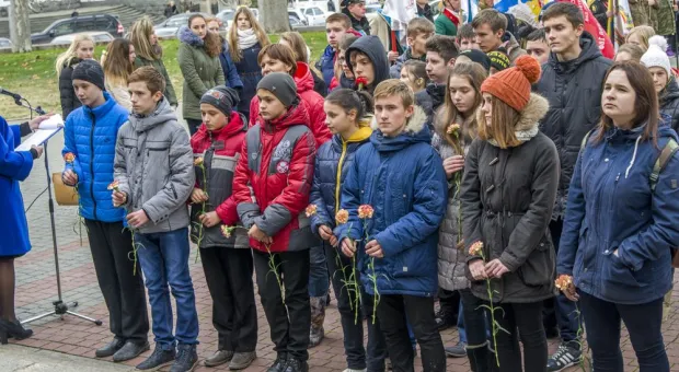 «Нет больше той любви…» В Севастополе отметили день памяти Неизвестного солдата