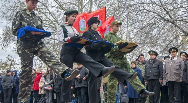 «Нет больше той любви…» В Севастополе отметили день памяти Неизвестного солдата