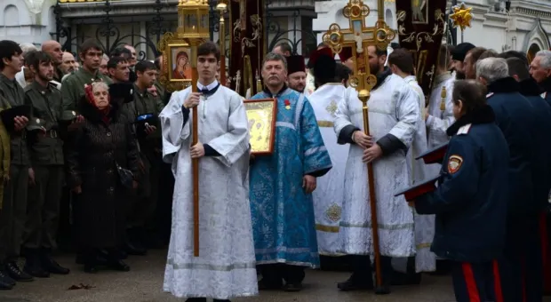 Неземное торжество и колядки с губернатором: в Севастополе отметили Рождество