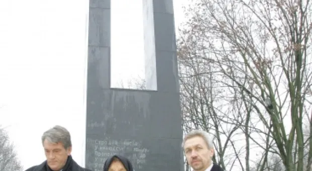 Как Ющенко молился за жертв Голодомора (ФОТО)
