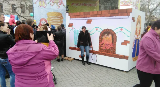 В Севастополе на Масленицу съели более тысячи блинов В Севастополе на Масленицу съели более тысячи блинов