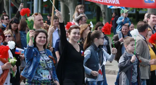 В Севастополе 1 мая отметили пятитысячной демонстрацией