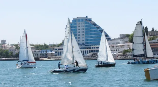 В Севастополе прошла парусная регата «Морское перо-2016»