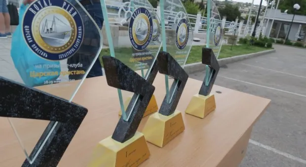 В Севастополе прошла парусная регата «Морское перо-2016»