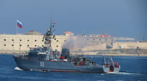 Морской тральщик ЧФ вернулся с боевой службы у берегов воюющей Сирии