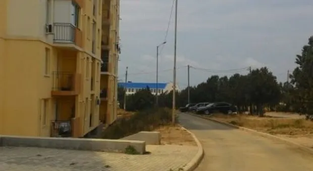 Ответственных за уличное освещение в бухте Казачья в Севастополе не нашлось