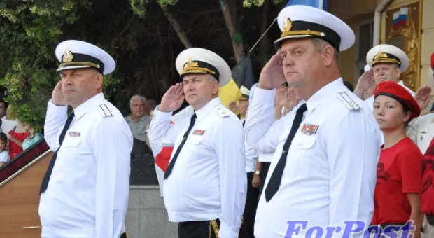 Первокурсники ЧВВМУ в Севастополе приняли присягу