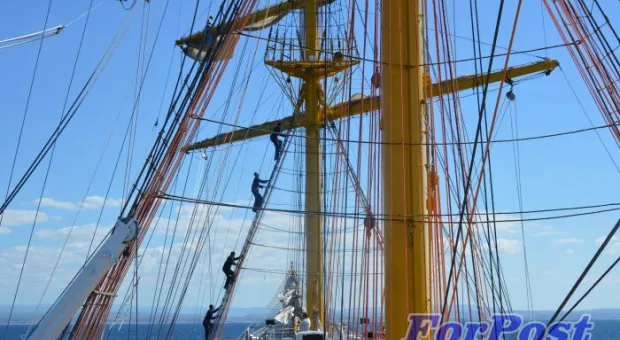 Парусник «Херсонес» успешно провел испытания и поднял паруса Парусник «Херсонес» успешно провел испытания и поднял паруса