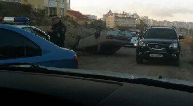В Севастополе лихач под хмельком «сбежал» от ГИБДД в земляную насыпь