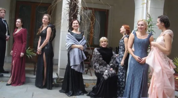 В гостях у Льва Толстого… и другие сюрпризы накануне премьеры «Анны Карениной» в театре им. А.В. Луначарского