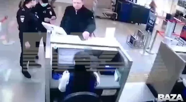 Новости Севастополя - Овсянников возложил вину за своё поведение на сотрудников аэропорта 