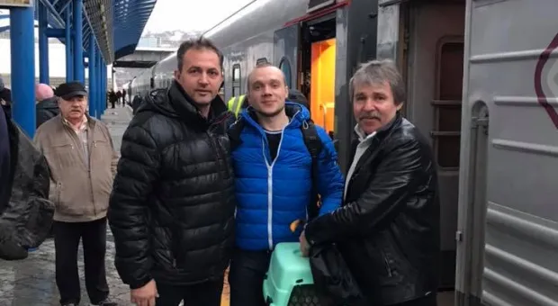 Двое севастопольцев вернулись из украинского плена 