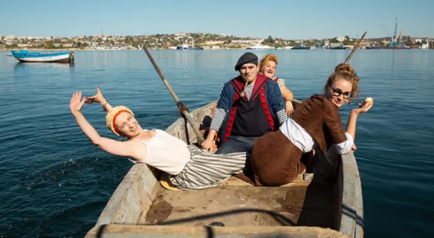 Пришла пора наводить мосты: в прокат выходит комедия о стройке века