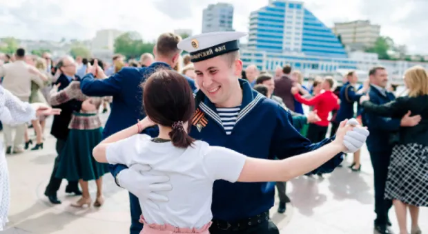 Новости Севастополя - «Последнее слово» Дениса Зарецкого: окунитесь в магию shake-вечеров