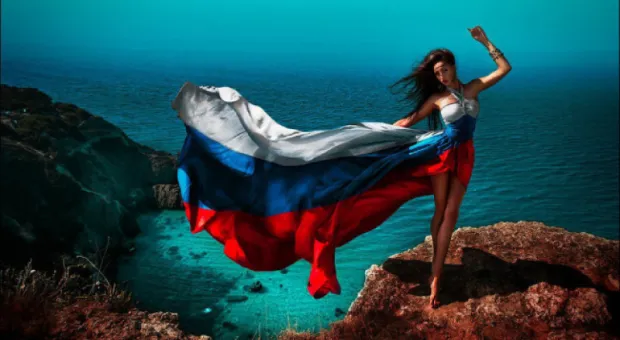 Куда пойти на выходных: ослеплённые романтикой и масштабное авиашоу