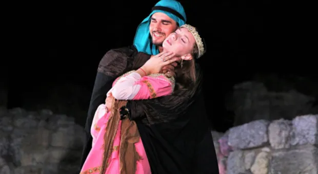 Новости Крыма - Один в один: севастопольский блогер нашла двойников наших артистов