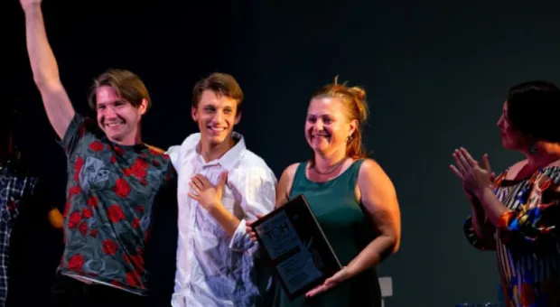 Новости Крыма - Страсти сдержанная строгость: в Севастополе прошёл международный флэшмоб #ЗА_танго