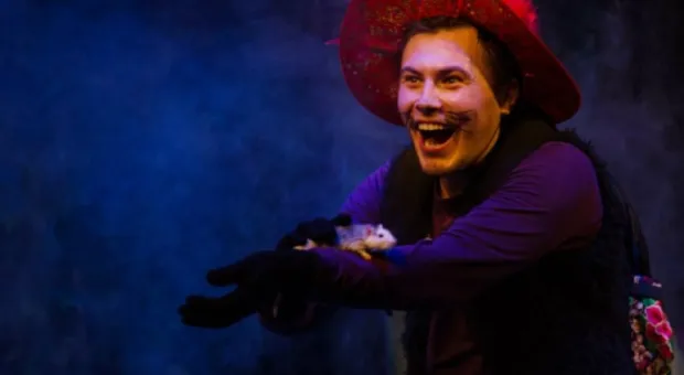 Новости Крыма - Неоновая хохлома и «Фотосушка»: как прошла «Библионочь-2022» в Севастополе