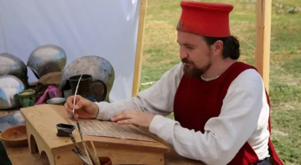 Новости России - Надеть Майнкрафт, сыграть в Burberry