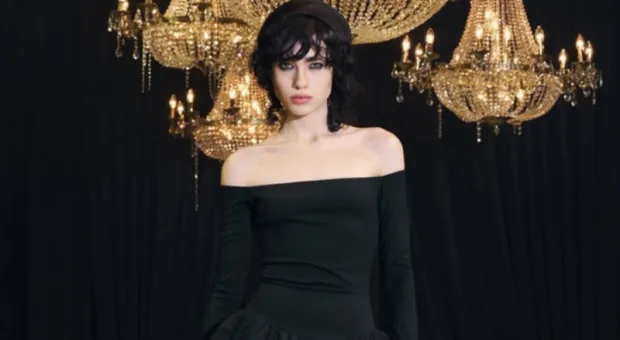 Новости России - Молодёжь массово ставит «золотые зубы». Чем это грозит?