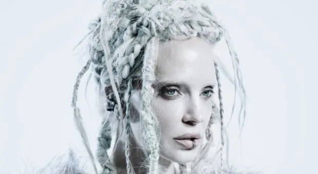 Новости России - Что это было: Lorde вернулась с новой песней