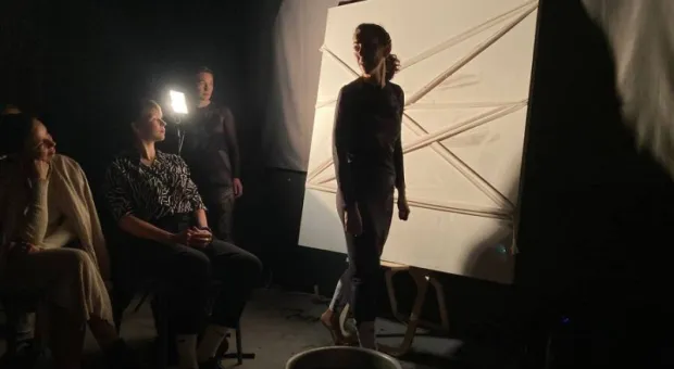 Новости России - «Семья шпиона», 3 сезон: не все герои носят плащи