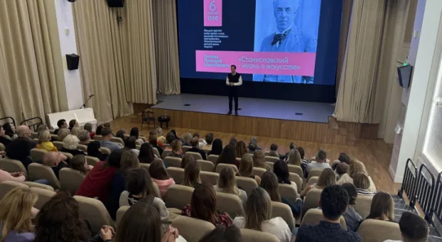 Жуть как трогательно: чем хорош «Человек-бензопила. Фильм: История Резе»