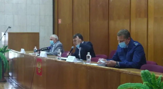 Новости Севастополя - В Севастополе примерили к местным реалиям слова Медведева о «тепличных условиях» для партии власти