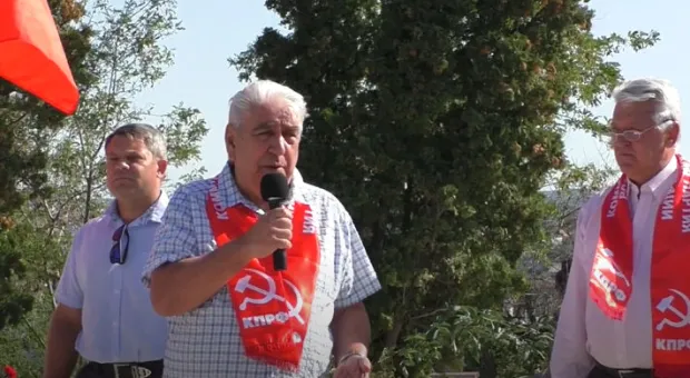 Новости Севастополя - Лидера российских коммунистов наградили государственной наградой