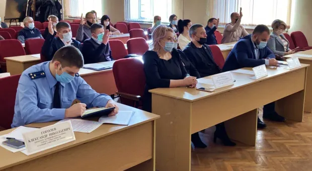 Новости Севастополя - Василий Пархоменко обвинил власти Севастополя в «тихушной» админреформе