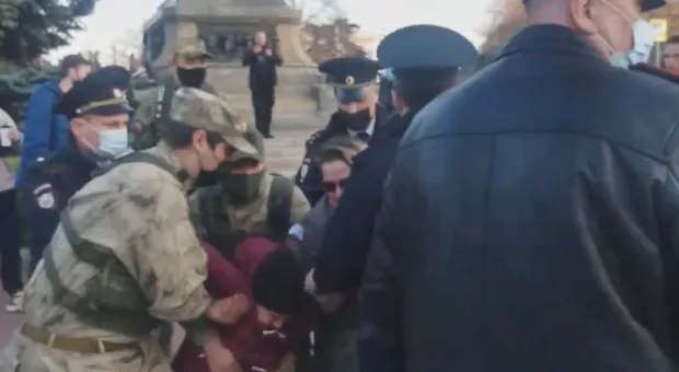 Новости Севастополя - Названо число задержанных на митингах за Навального
