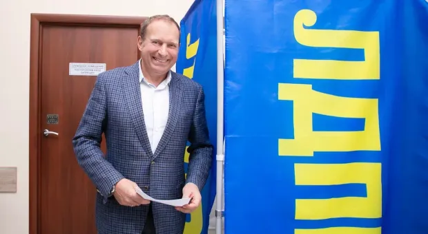 Новости Севастополя - Развожаев подал документы кандидата в Севгоризбирком