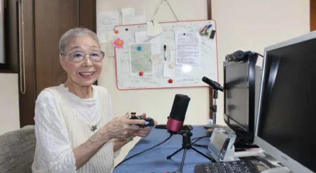 Мировые новости - Житель Москвы сделал реальную гитару из 107 айфонов