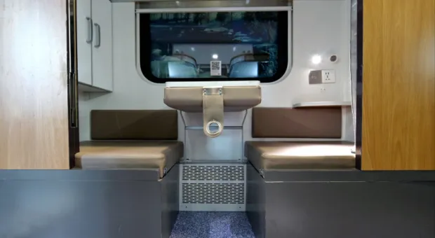 Новости России - Доедем за Урал: в Крыму ждут новых поездов на материк